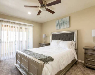 Cozy Room by the Beaches