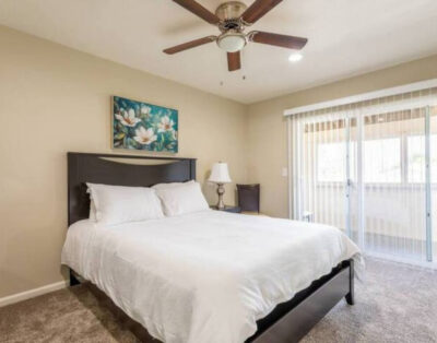 Beautiful and Cozy Room Near Huntington Beach