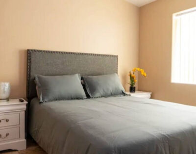 Dainty Two-Bedroom Unit in Hummingbird Alcove